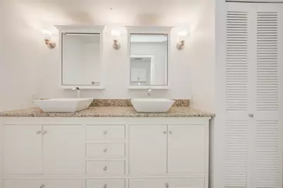 15 Greenway Plaza #10G, Houston, TX 77046 - Photo 32