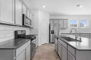 14303 Gdn Crk Ct, Conroe, TX 77384 - Photo 6