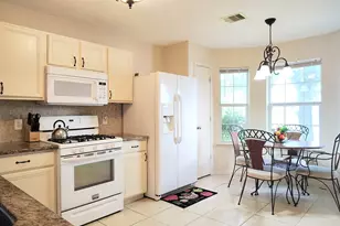 5102 Panay Park Dr, Houston, TX 77048 - Photo 6