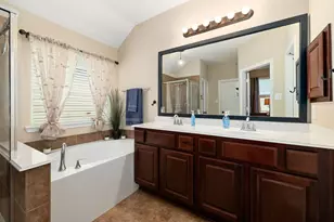 22415 Willow Creek Bridge Ln, Tomball, TX 77375 - Photo 14