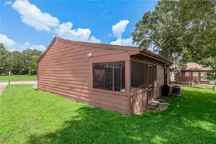29 Driving Range Ln, Trinity, TX 75862 - Photo 10