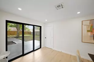 4813 Hummingbird St, Houston, TX 77035 - Photo 14