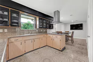 1613 Wycliffe Dr, Houston, TX 77043 - Photo 6