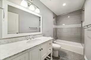 9400 Doliver Dr, Houston, TX 77063 - Photo 12