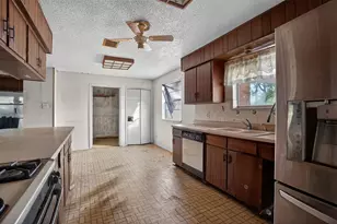 16119 Pine St, Channelview, TX 77530 - Photo 8