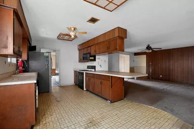 16119 Pine Street, Channelview, TX 77530 - Photo 6