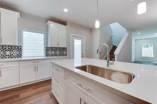 6619 Ezzard Charles Ln, Houston, TX 77091 - Photo 14