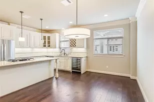 1325 W 24th St, Houston, TX 77008 - Photo 4