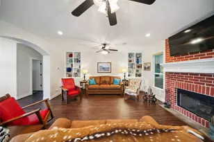 32027 Meadow View Ln, Waller, TX 77484 - Photo 10