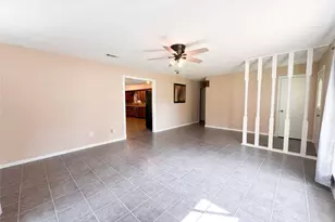 15331 Lake Lamond Rd, Conroe, TX 77384 - Photo 4