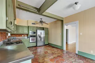 1316 Hyde Park Blvd, Houston, TX 77006 - Photo 10