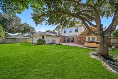 513 Meadow Bend Drive, Friendswood, TX 77546 - Photo 32