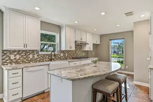 513 Meadow Bend Dr, Friendswood, TX 77546 - Photo 10