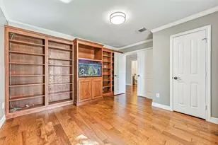 513 Meadow Bend Dr, Friendswood, TX 77546 - Photo 14
