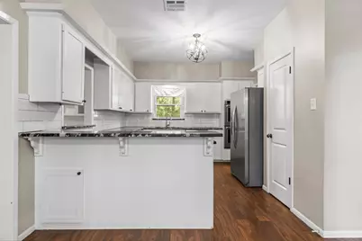 7 Elwood Hills Court, The Woodlands, TX 77381 - Photo 16