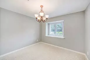 1655 Imperial Crown Dr, Houston, TX 77043 - Photo 8