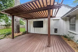 1655 Imperial Crown Dr, Houston, TX 77043 - Photo 22