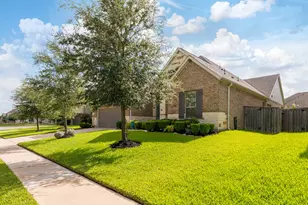 19138 Blue Hill Ln, Tomball, TX 77377 - Photo 4
