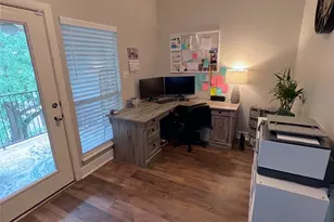1728 Bevis St, Houston, TX 77008 - Photo 18