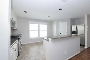 1728 Bevis St, Houston, TX 77008 - Photo 8
