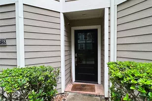1728 Bevis St, Houston, TX 77008 - Photo 2