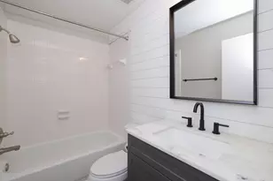 1728 Bevis St, Houston, TX 77008 - Photo 6