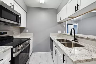 2100 Wilcrest Drive #225, Houston, TX 77042 - Photo 8