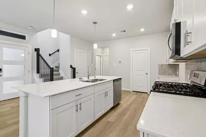 3219 Quiet Sunset Drive, Houston, TX 77080 - Photo 6