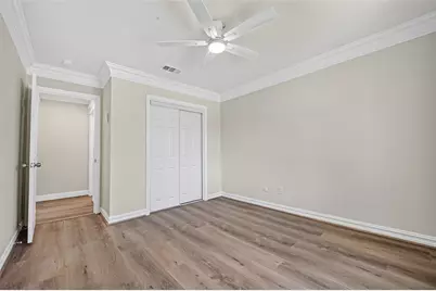 8438 Gallahad Street, Houston, TX 77078 - Photo 36