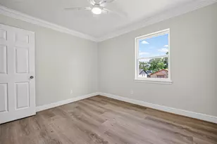 8438 Gallahad St, Houston, TX 77078 - Photo 26