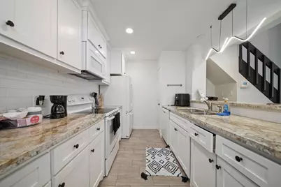 8100 Cambridge Street #61, Houston, TX 77054 - Photo 6