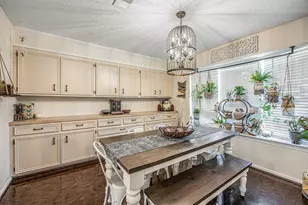 3008 N Pruett St, Baytown, TX 77521 - Photo 14