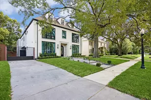 2217 Pelham Dr, Houston, TX 77019 - Photo 2