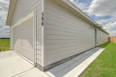 390 Lucia Way, Cleveland, TX 77327 - Photo 4