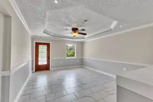 9707 Nedwald St, Houston, TX 77029 - Photo 4