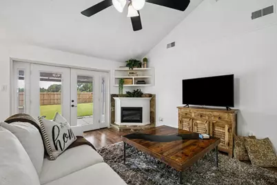 605 Heather Lane, Friendswood, TX 77546 - Photo 6