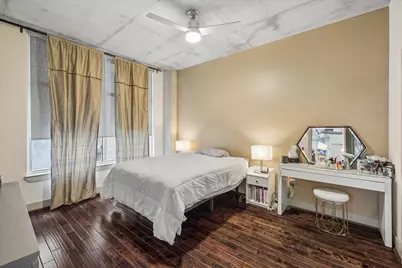 1901 Post Oak Boulevard #303, Houston, TX 77056 - Photo 10