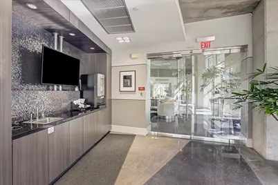 1901 Post Oak Boulevard #303, Houston, TX 77056 - Photo 18