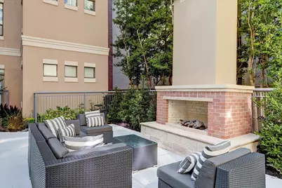 1901 Post Oak Boulevard #303, Houston, TX 77056 - Photo 28