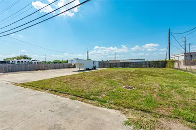 1510 N Ben Jordan Street, Victoria, TX 77901 - Photo 8