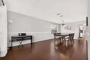 9710 Berkshire Trce, Pearland, TX 77584 - Photo 4