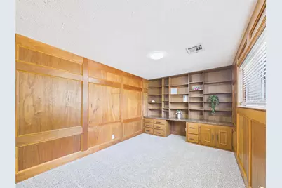 205 Narcissus Street, Lake Jackson, TX 77566 - Photo 16