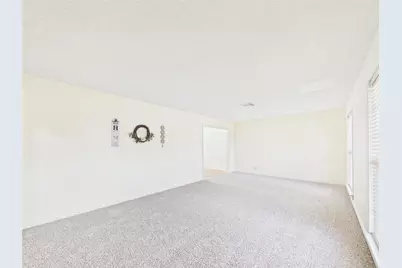 205 Narcissus Street, Lake Jackson, TX 77566 - Photo 8