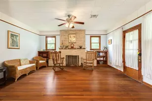 202 10th Ave N, Texas City, TX 77590 - Photo 4