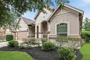 11 Whispering Thicket Pl, The Woodlands, TX 77375 - Photo 2