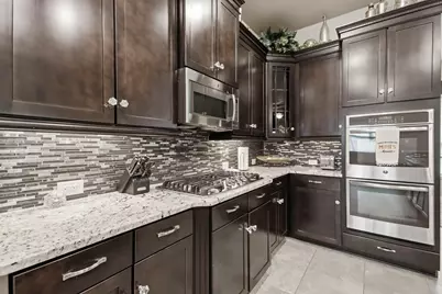 11 Whispering Thicket Place, The Woodlands, TX 77375 - Photo 16