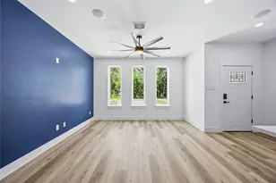 8531 Rinn St, Houston, TX 77078 - Photo 10