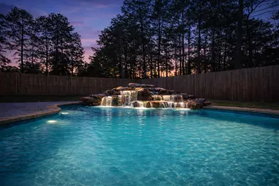 2102 Candy Street, Pinehurst, TX 77362 - Photo 4