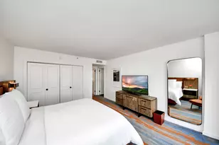1300 Lamar St, Houston, TX 77010 - Photo 32