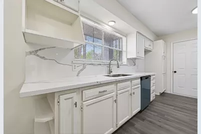 26522 Hillside Drive, Oak Ridge North, TX 77386 - Photo 16